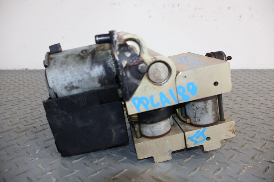 1993 Cadillac Allante ABS Anti-Lock Brake Pump Module (0265211003)