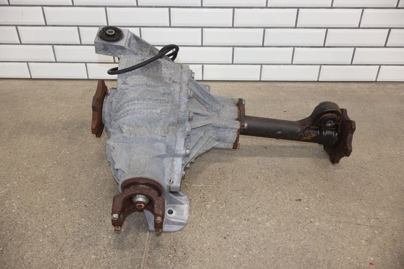 2003-2007 Hummer H2 Front Carrier Differential 4.10 Gear Ratio (GT5) 73K Mies