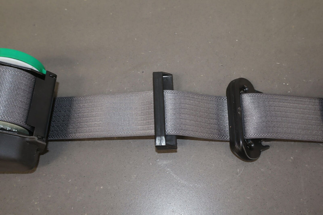 01-02 Chevy GMC Silverado Sierra 2500HD Crew Cab Right Rear Seat Belt (Graphite)