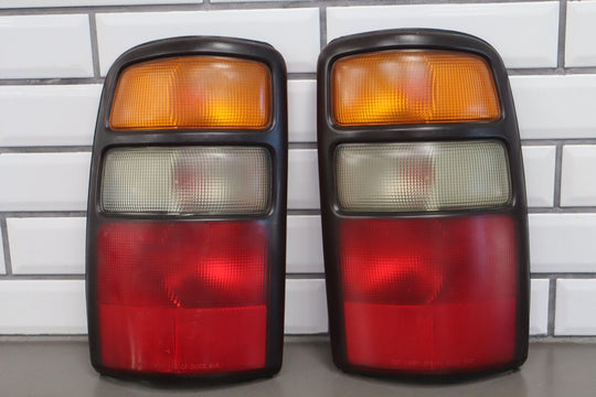 04-06 Chevy Tahoe / Suburban OEM Tail Lights (Pair Left/Right)