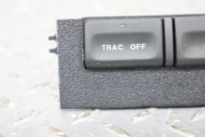 97-04 Jaguar XK8 Dash Mount Switch Panel Traction/Fog Lights (LJA 5292 NC) OEM
