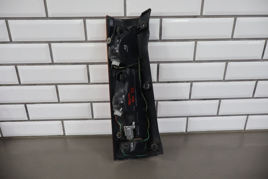 https://i.ebayimg.com/00/s/MTA2N1gxNjAw/z/tpUAAeSw24tp4SJz/$_57.JPG?set_id=8800005007