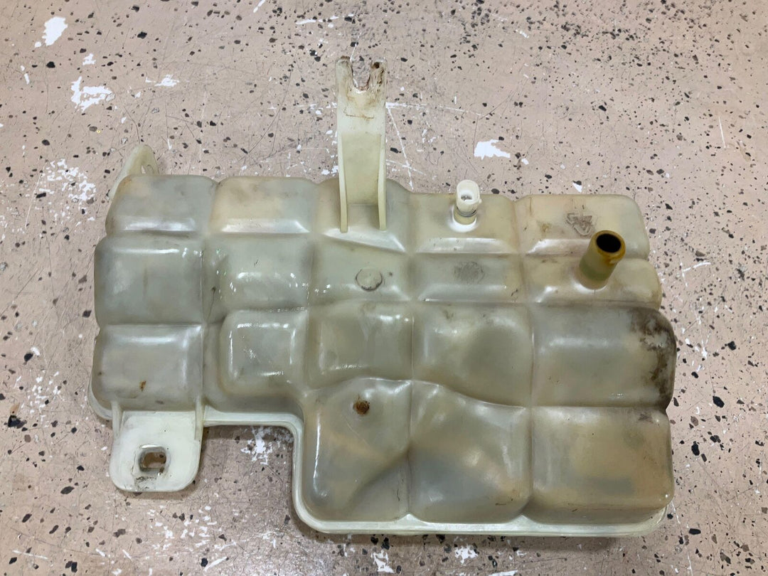 93-96 Cadillac Fleetwood Engine Coolant Recovery Bottle Reservoir W/ Lid OEM