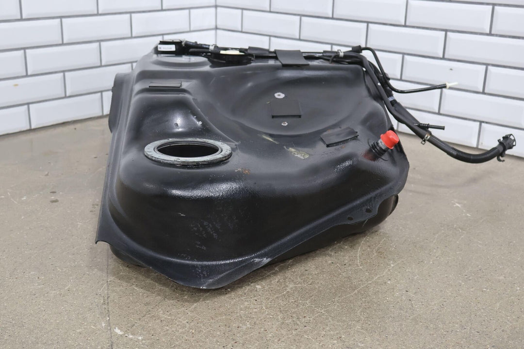 2002-2005 Lexus SC430 19.8 Gallon Gasoline Gas Fuel Tank (No Pump) 116K Miles