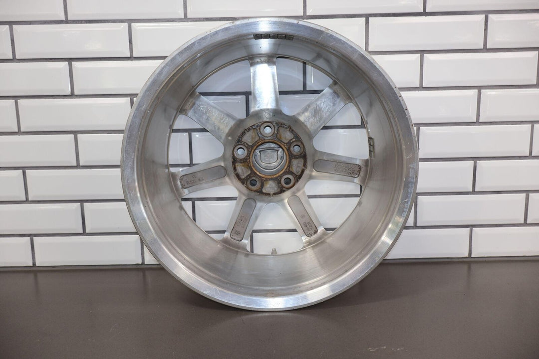 04-08 Cadillac XLR OEM 18x8 Chrome 7 Spoke Wheel with Center Cap (Curb Rash)