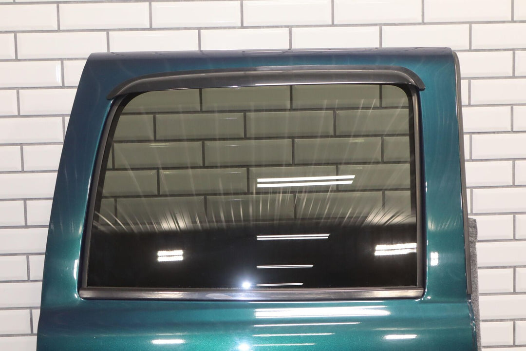 02-06 Cadillac Escalade EXT Right Rear Door with Molding (Riptide Blue 26u)