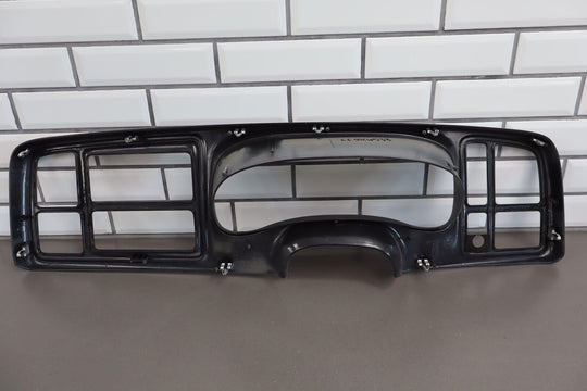 00-02 GMC Yukon / Sierra / Tahoe / Suburban Radio Climate Control Bezel (Shale)