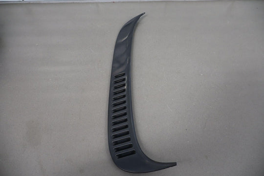 91-97 Land Cruiser 96-97 LX450 Rear Right Passenger Quarter Window Exterior Vent