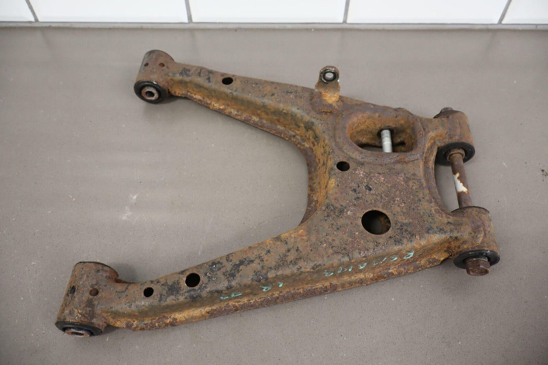 01-05 Mazda Miata NB (W/O ABS) LH Left Driver REAR Knuckle Hub Control Arms Used