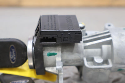 02-05 Ford Thunderbird Interior Ignition Switch (Dash Mounted) W/ Key