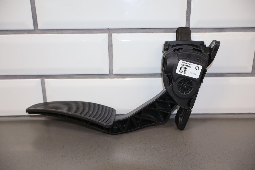 2019-2022 Ram 2500 3500 Automatic Brake & Accelerator Pedals (See Photos)