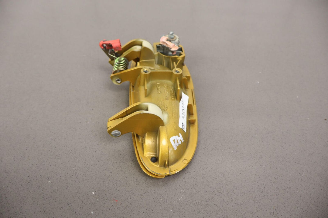 97-02 Plymouth Prowler Right Passenger Exterior Door Handle (Inca Gold PYJ)