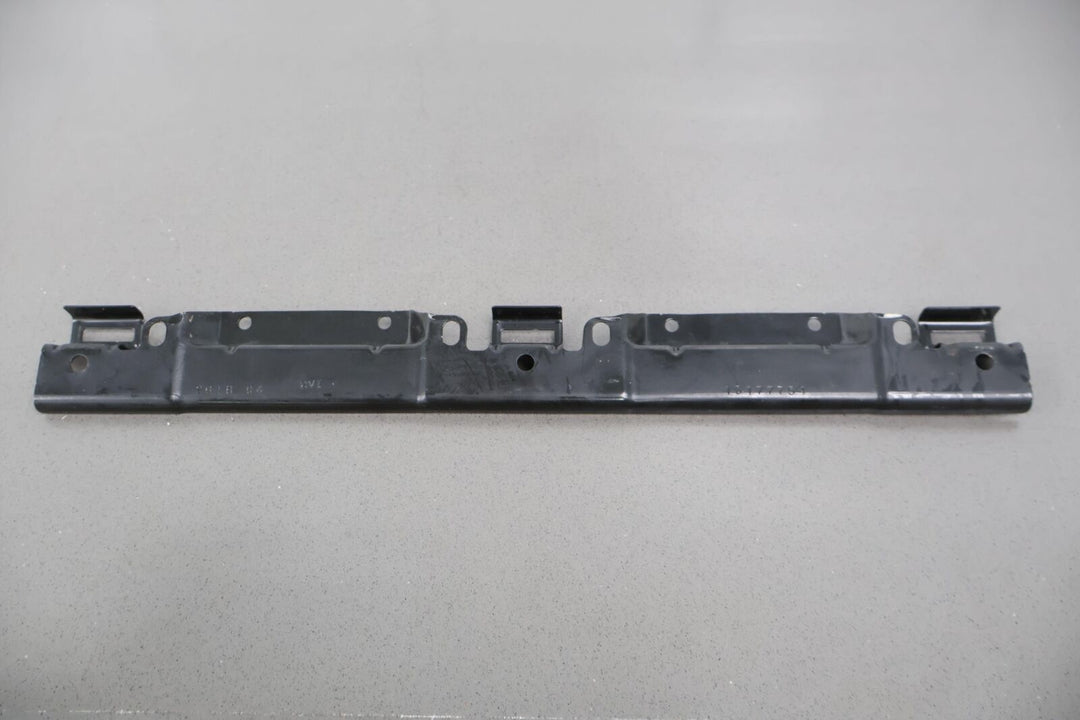 03-06 Chevy Silverado Sierra Crew Cab Rear Left Door Sill Plate Channel Mount