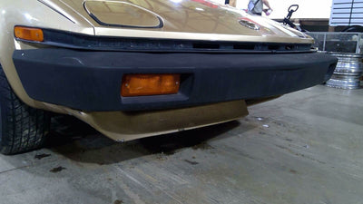 75-81 Triumph TR7 Front Bumper W/Amber Lights (Black) See Description