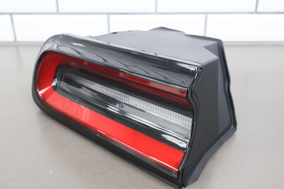 15-22 Dodge Challenger Left LH Quarter Panel Mounted LED Tail Light (Tested)