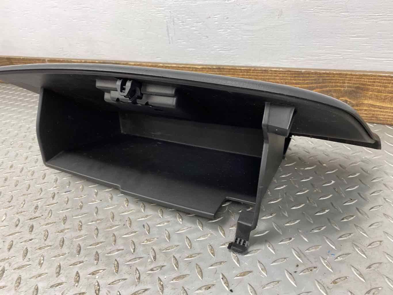 97-04 Ford F150 Interior Glove Box Compartment Door (Ebony 000ZH) See Notes