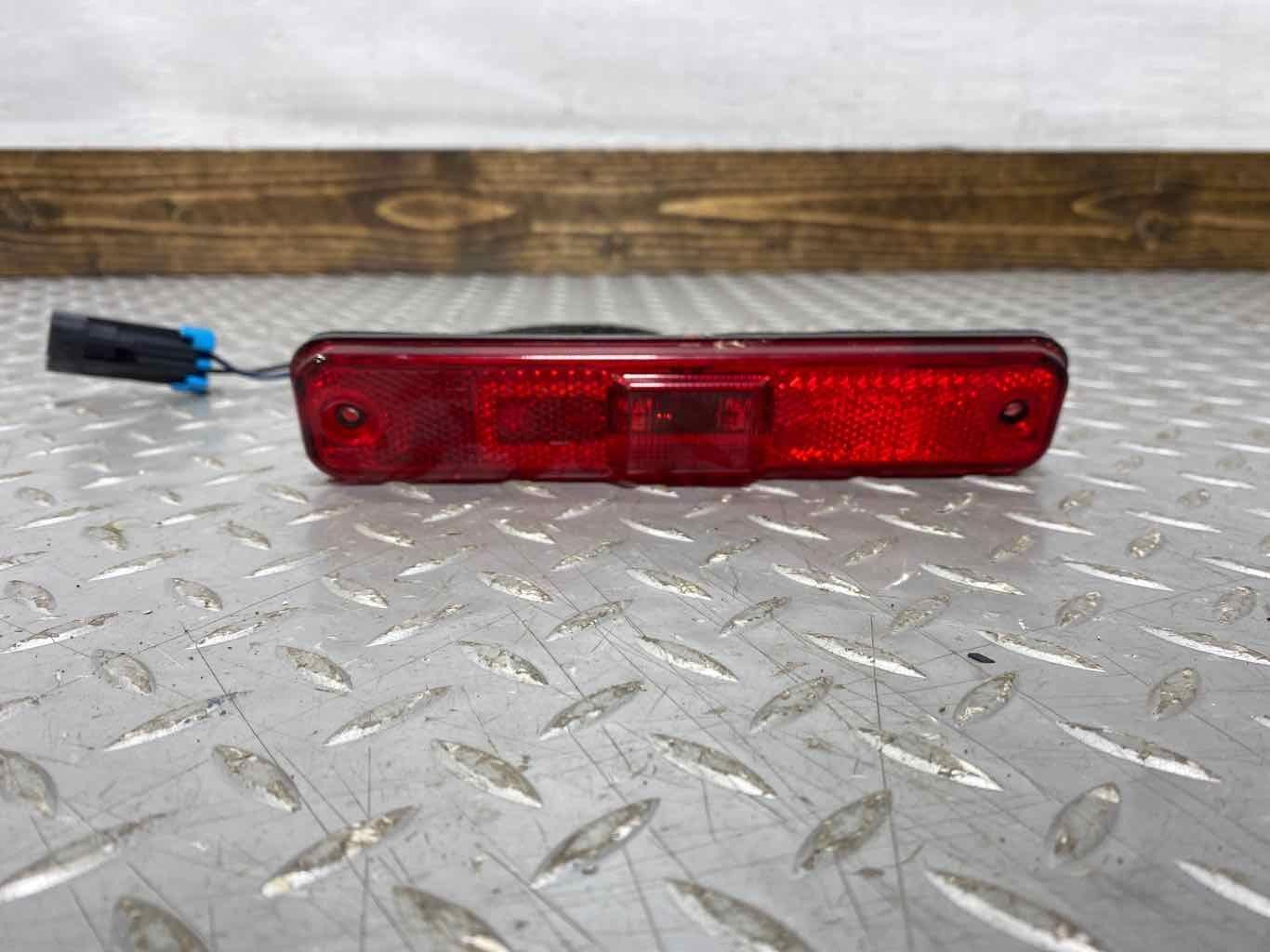 03-09 Hummer H2 Right RH Rear Red LED Side Marker Light / Lamp OEM (Tested)