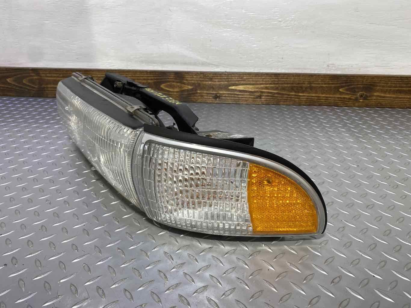 91-96 Chevy Caprice / Impala Aftermarket Driver LH Headlight W/ Side Marker