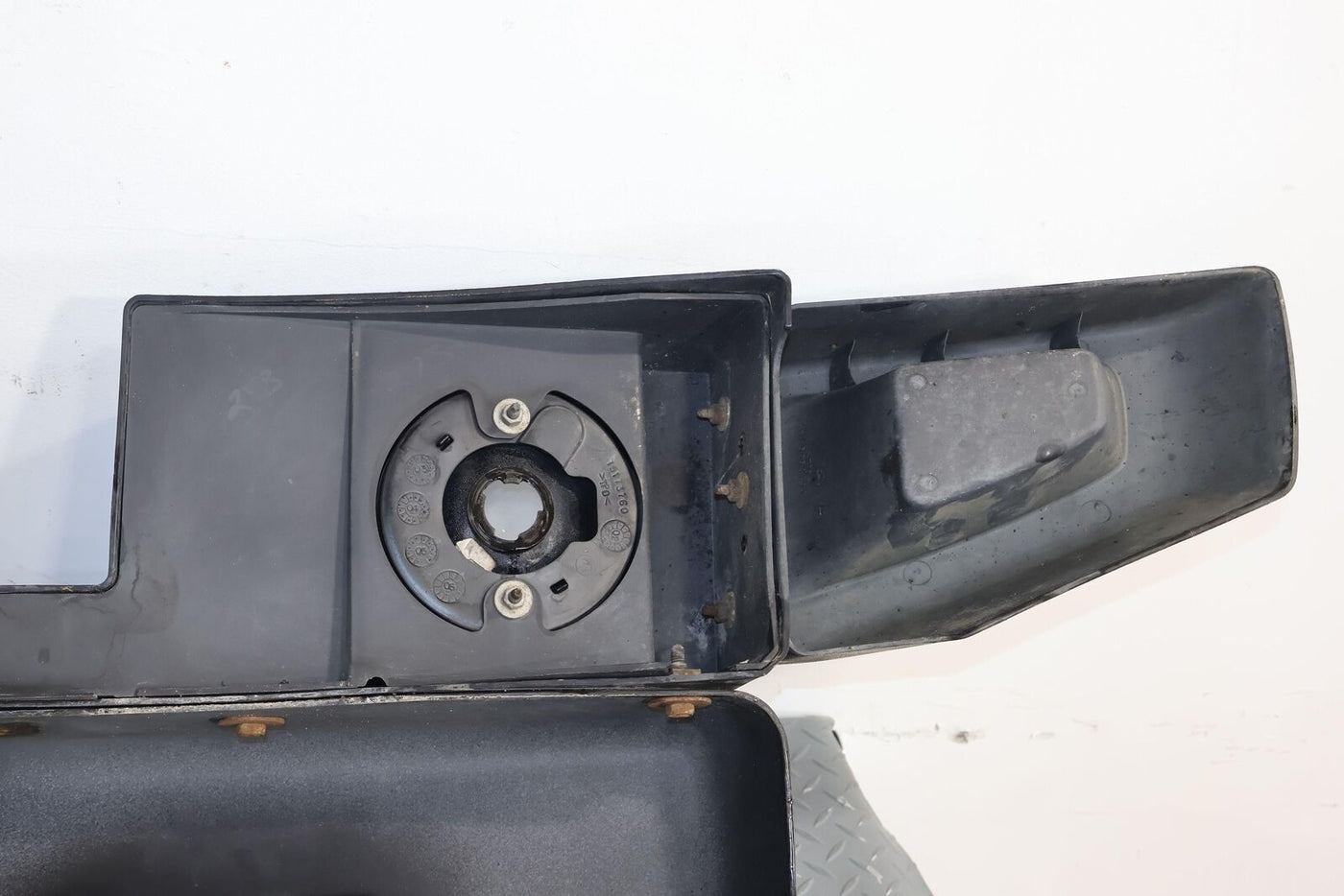 03-09 Hummer H2 Front Bumper W/ Textured Black Covers & Fog Lights (See Notes)