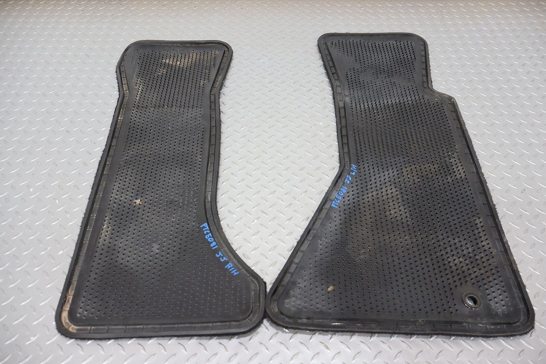 97-04 Chevy Corvette C5 Pair LH&RH Of Cloth Floor Mats Front (Black 19i)