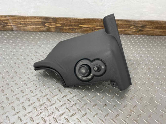 03-06 Chevy SSR Dash Mounted Headlight Switch W/Bezel Knee Pad(Black 19I) Tested