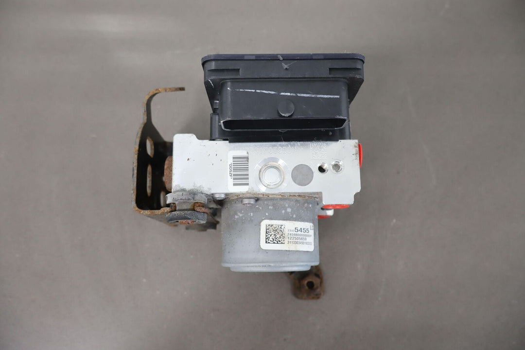 2014-2016 GMC Sierra 1500 Denali ABS Pump Module (4 Wheel ABS)