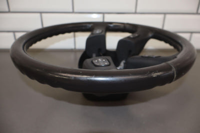 03-07 Hummer H2 OEM Leather Steering Wheel (Ebony) Mild Wear