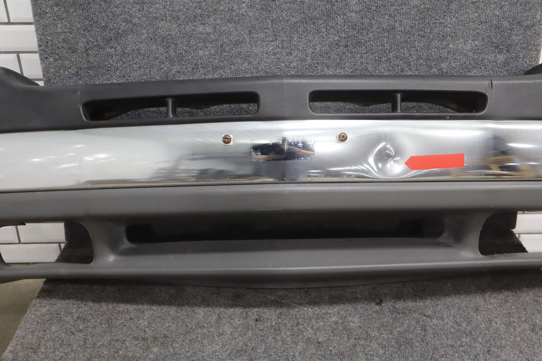 2001-2002 Chevy 2500HD OEM Chrome Front Bumper (See Photos/Description)