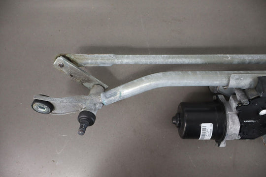 2014-2018 GMC Sierra / Silverado Windshield Wiper Motor with Transmission OEM