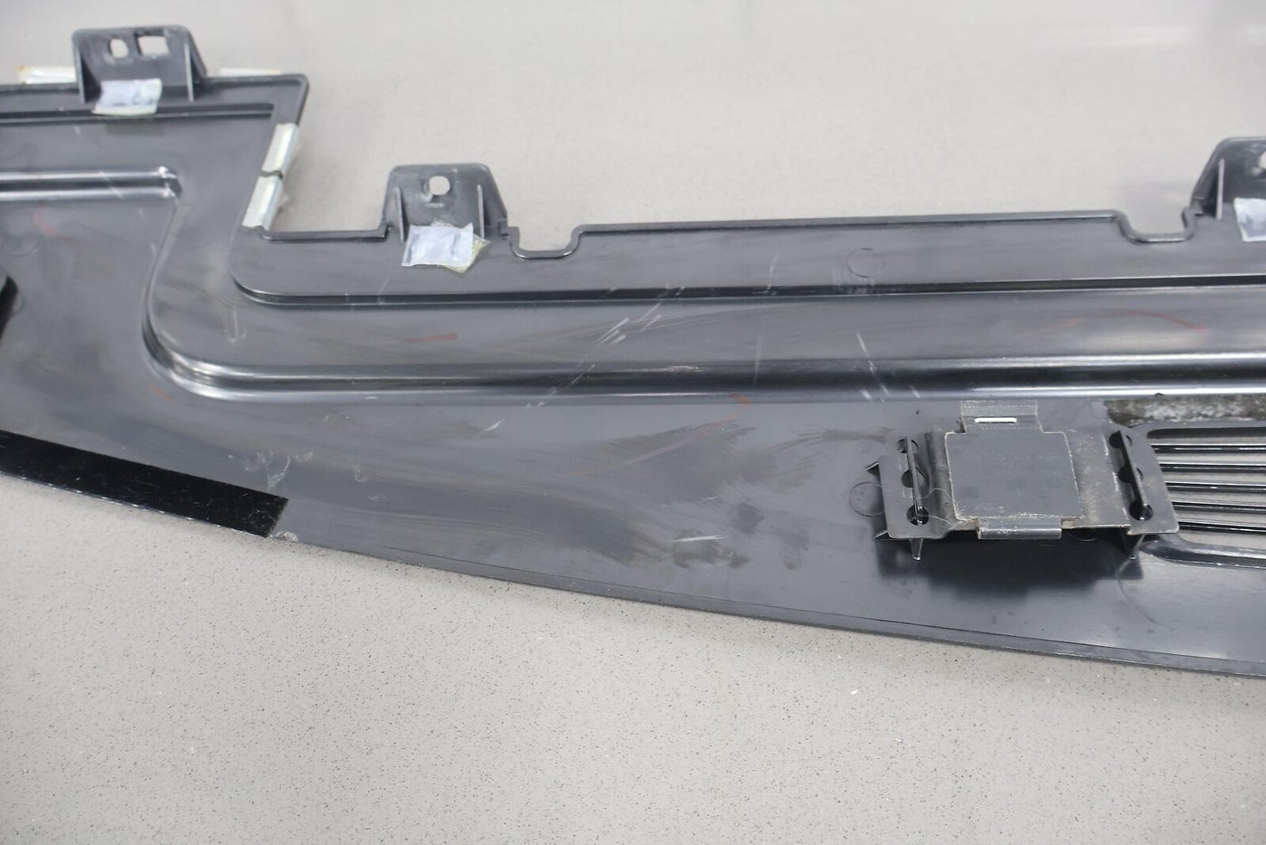 03-07 Hummer H2 OEM Upper Dash Cover Pad (Ebony 482) See Description