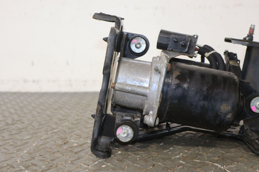 03-06 Cadillac Escalade ESV Air Ride Suspension Compressor (15254590) OEM