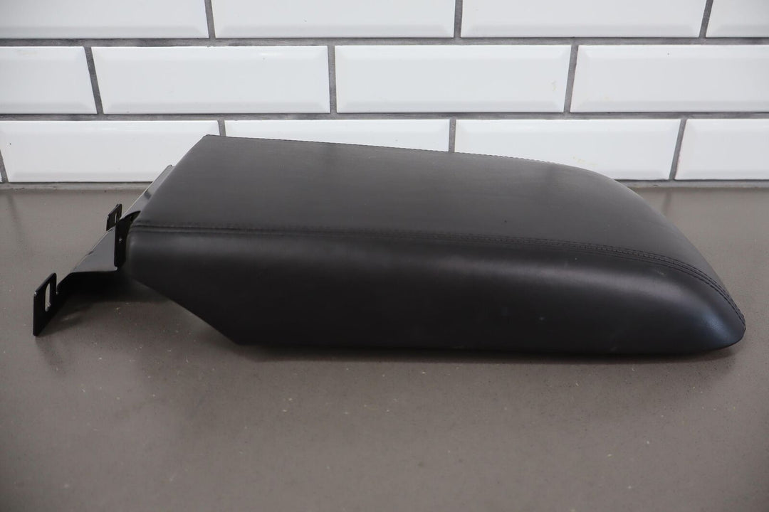 04-09 Cadillac XLR OEM Ebony (192) Leather Console Lid Only