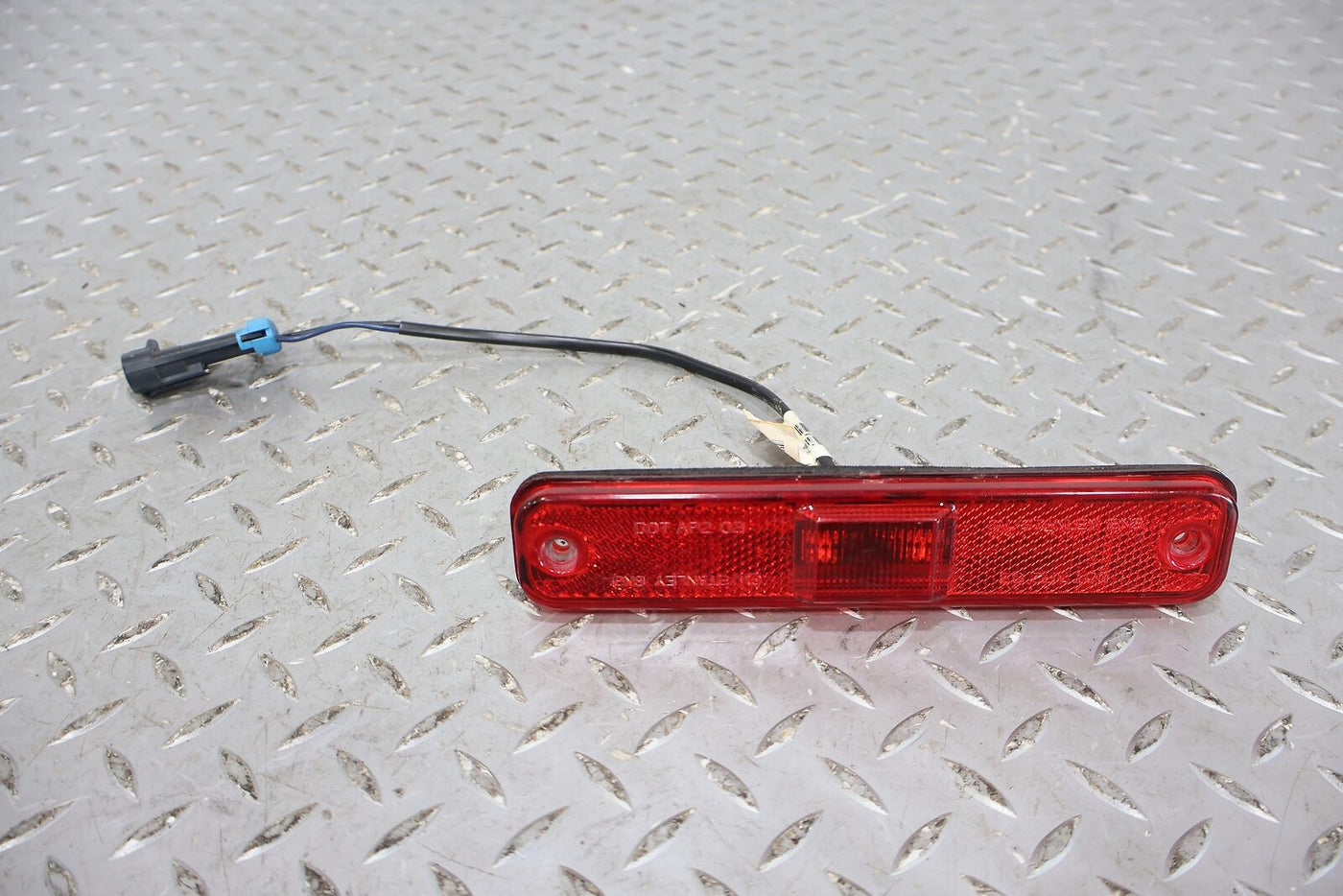 03-09 Hummer H2 Rear Right (Quarter Mount) Red LED Side Marker Light OEM Tested