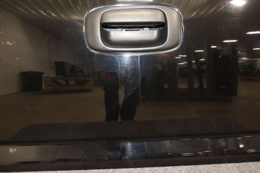 99-06 Chevy Silverado Sierra Rear Tailgate (Onyx Black 41U) Poor Finish