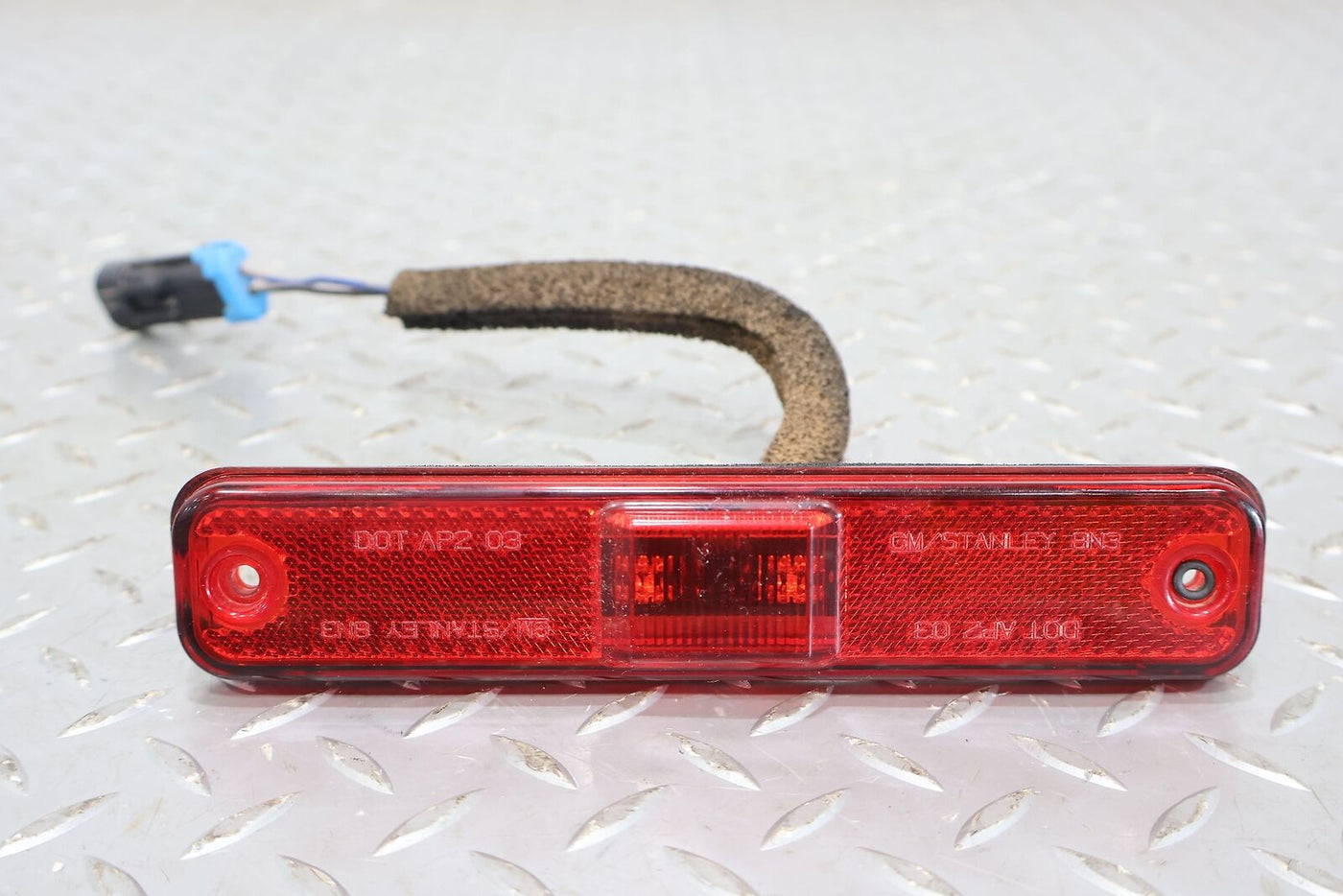 03-09 Hummer H2 Left LH Rear Red LED Side Marker Light/Lamp OEM