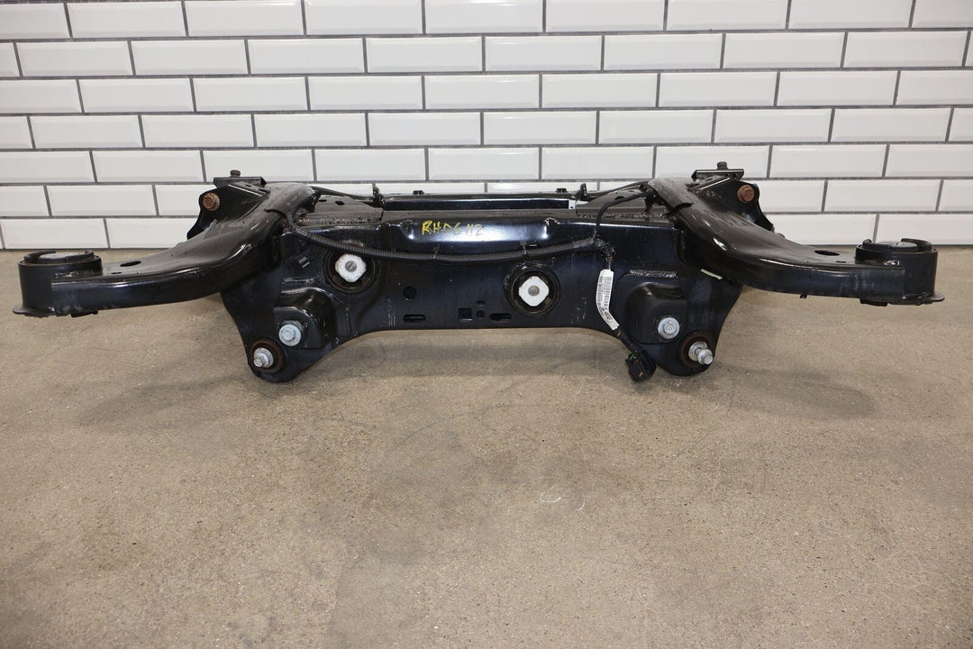 17-23 Dodge Challenger R/T Rear 6.4L Bare Undercarriage Crossmember (91K)