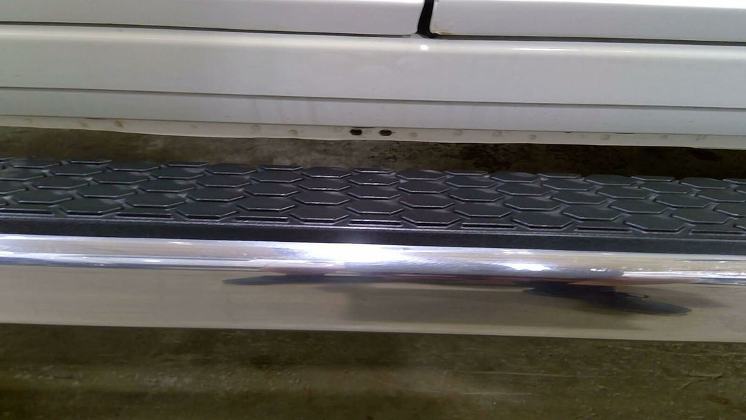 13-20 Dodge Ram 1500 Passenger Right Running Board (Chrome/ Textured Black)