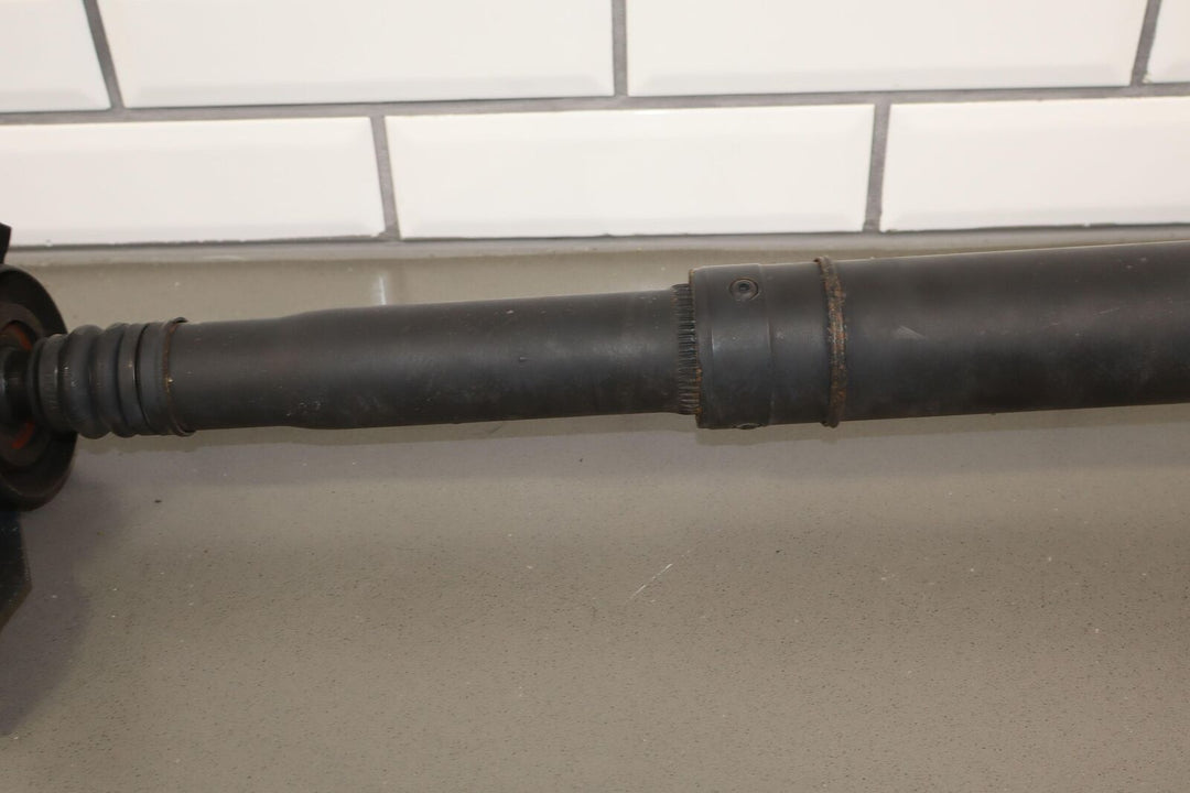 08-14 Dodge Challenger SRT-8 Manual Transmission Driveshaft (6.1L SRT)