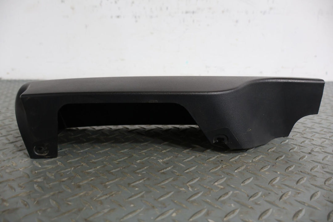 03-06 Chevy Tahoe Rear Left Roof Rack End Cap (Textured Black) Mount Hole Damage