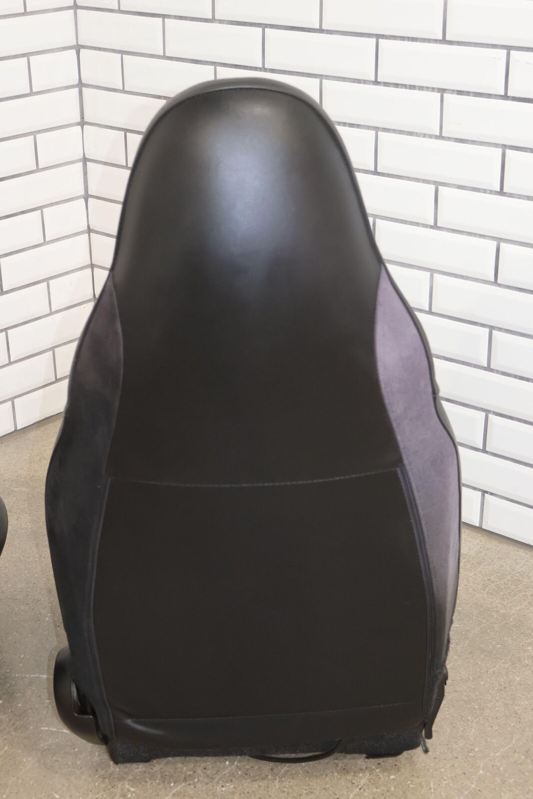 2002 Mazda Miata Pair LH&RH Leather Special Edition Seats (Black) Worn