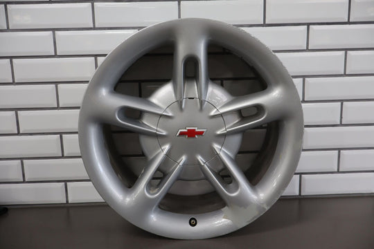 03-06 Chevy SSR Single (1) Front 19x8 Wheel Ultra Silver (Opt 96P) Resprayed