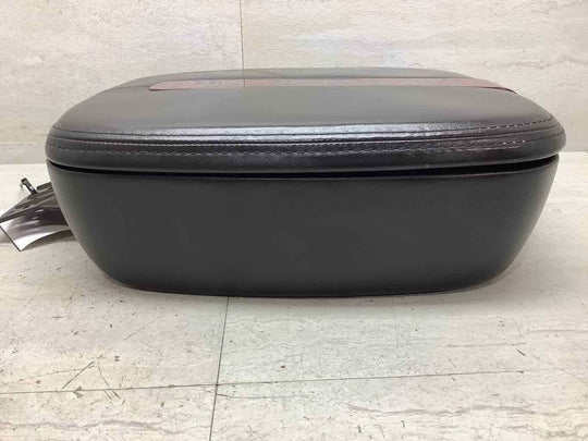 07-13 Cadillac Escalade Interior Black Leather Console Lid