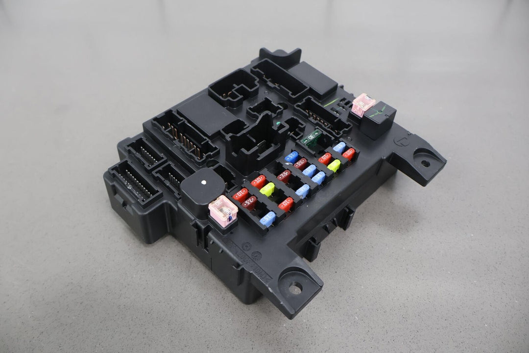 08-15 Mitsubishi Lancer Evo X OEM Cabin Fuse Relay Junction Box (8637A653)