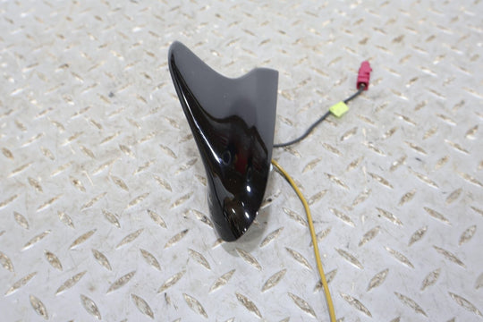 11-12 Chevy Camaro SS Convertible OEM Shark Fin Radio Antenna (Black GBA)