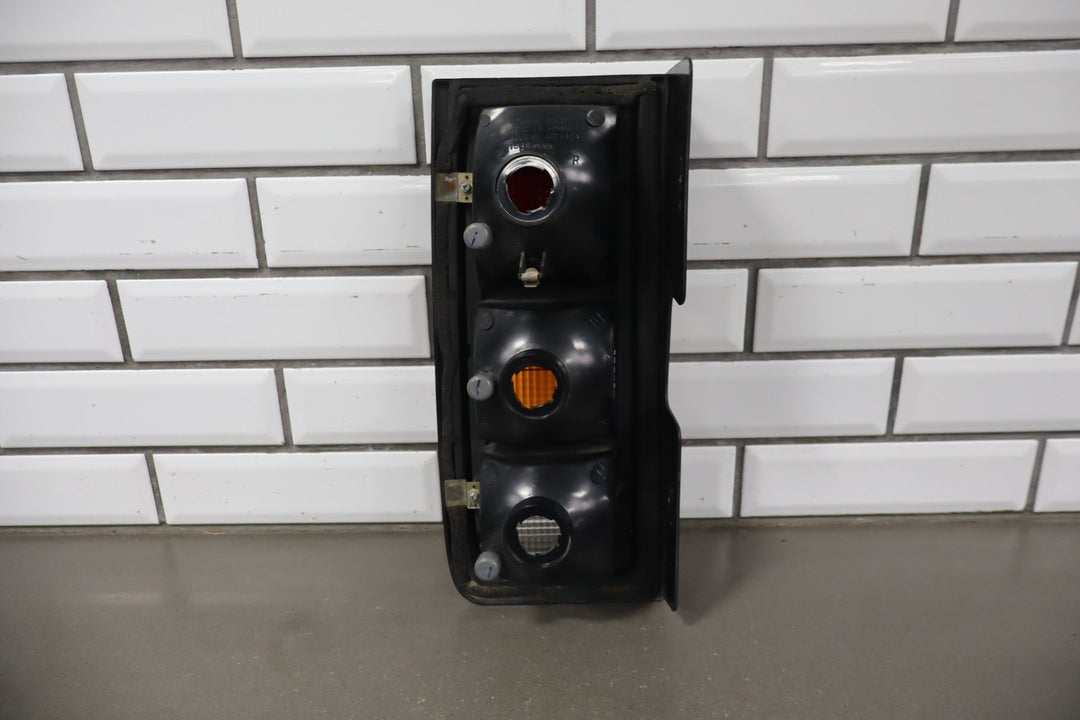 https://i.ebayimg.com/00/s/MTA2N1gxNjAw/z/UcUAAeSw171p5-W2/$_57.JPG?set_id=8800005007