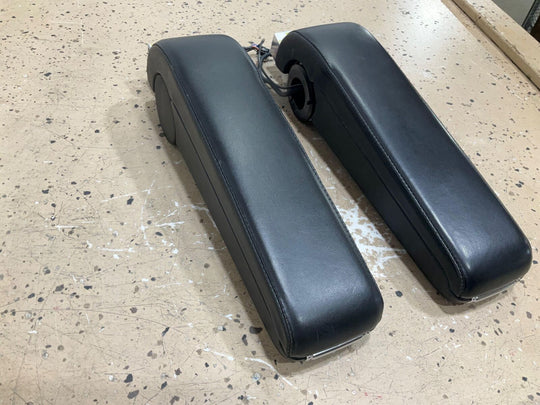 04-10 Bentley Continental GT Pair LH/RH Leather Center Console Arm Rests (Black)