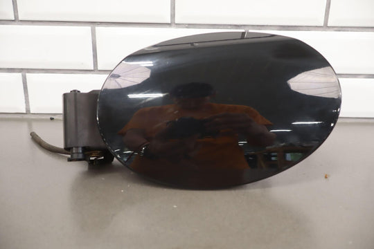 2014-2017 Maserati Ghibli Gas Fuel Tank Filler Door (Nero Ribelle NMI)