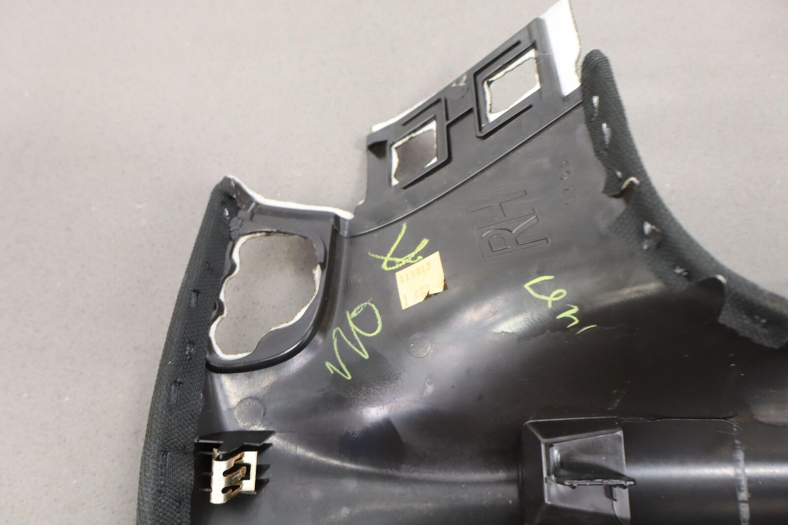 20142019 Chevy C7 Corvette Right RH Interior A Pillar Trim Panel