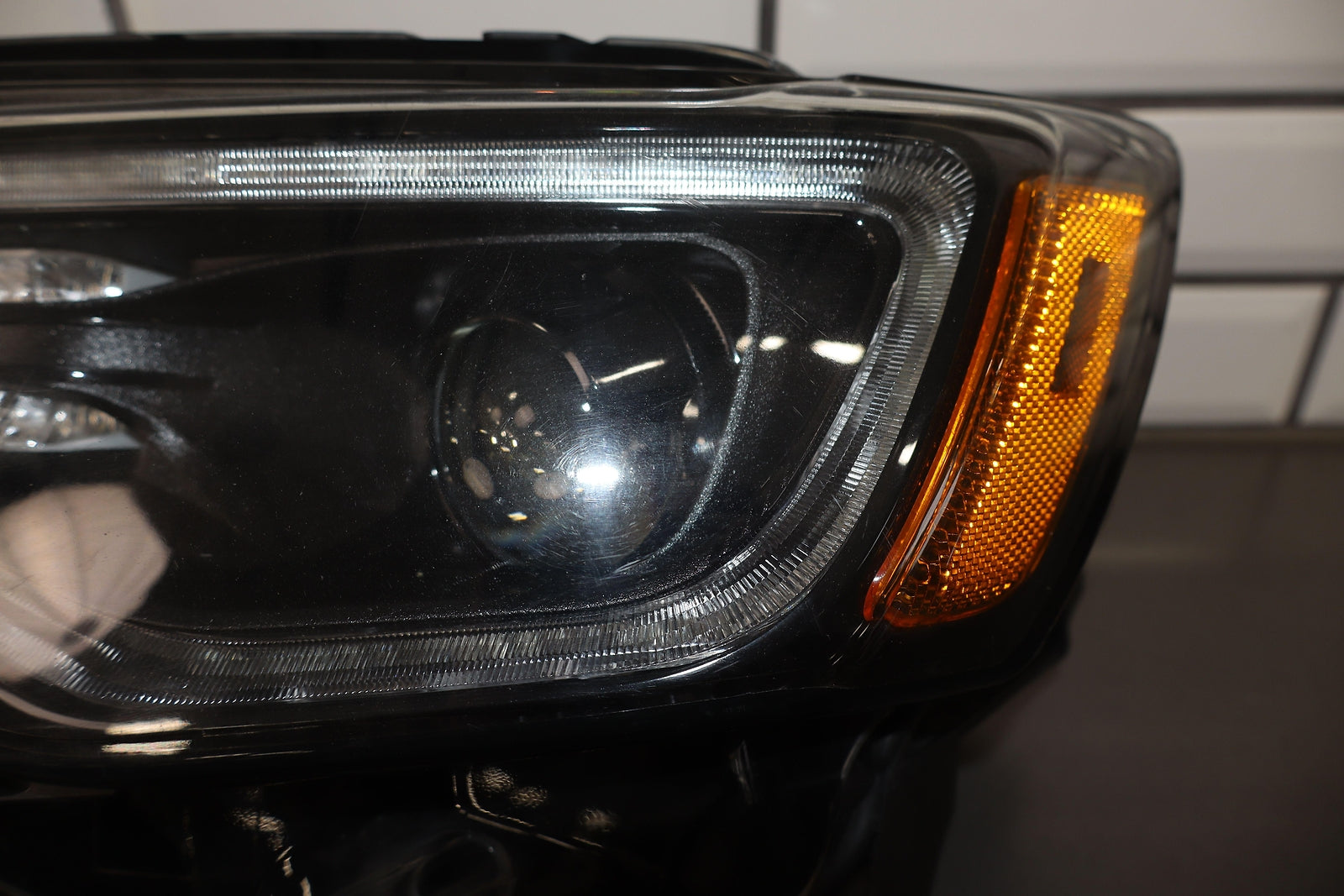 12-13 Jeep Grand Cherokee SRT8 Driver Left LH Xenon Headlight