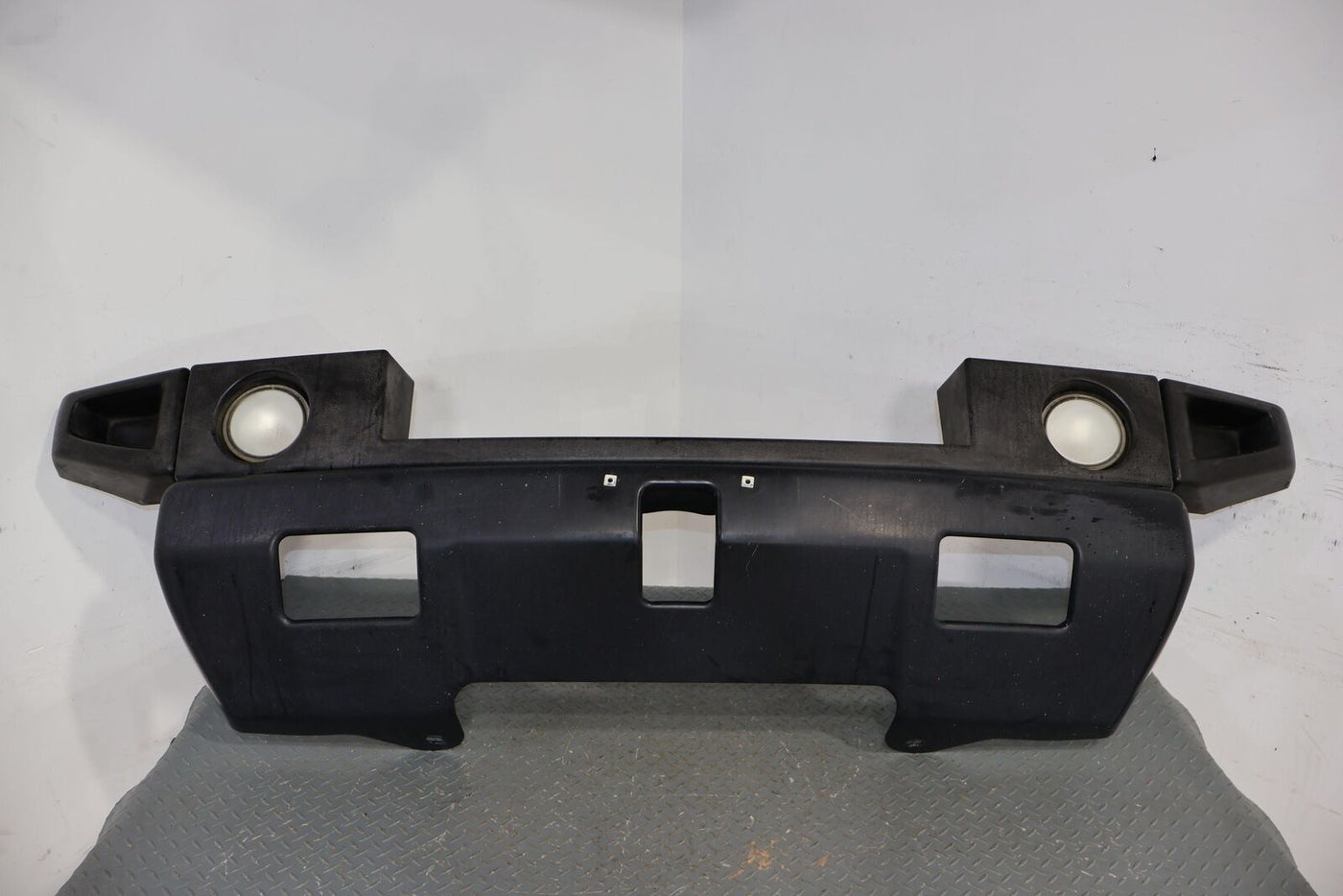 03-09 Hummer H2 Front Black Bumper W/ Covers & Fog Lights (See Notes) OEM